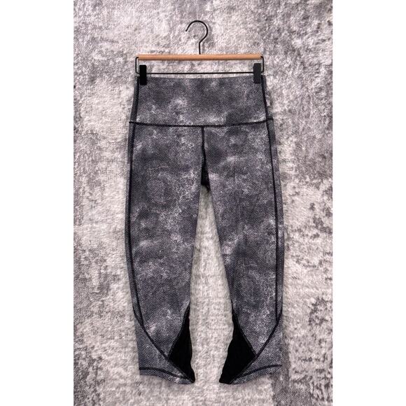 Lululemon Leggings 8 Womens Essential Rhythm Crop Full On Luxtreme - Picture 1 of 6
